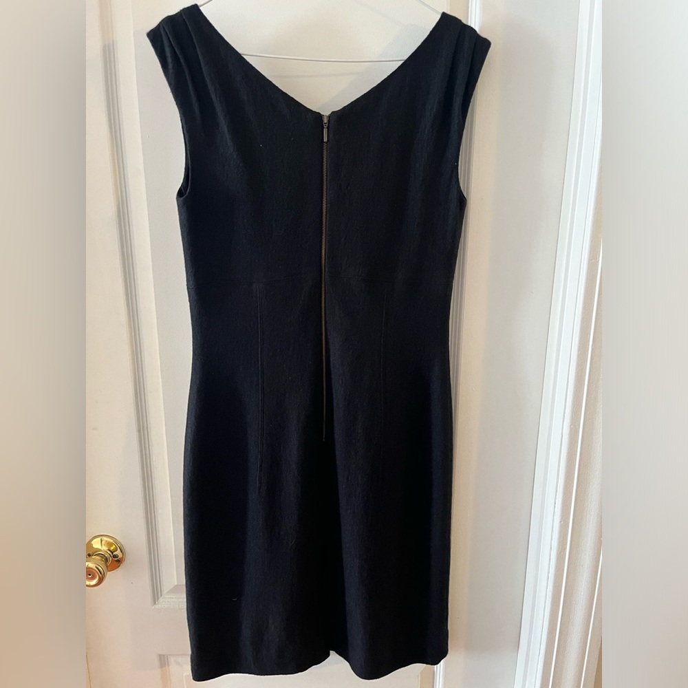 Banana Republic Black Sheath dress In Size 6, New With tags - Picture 3 of 5